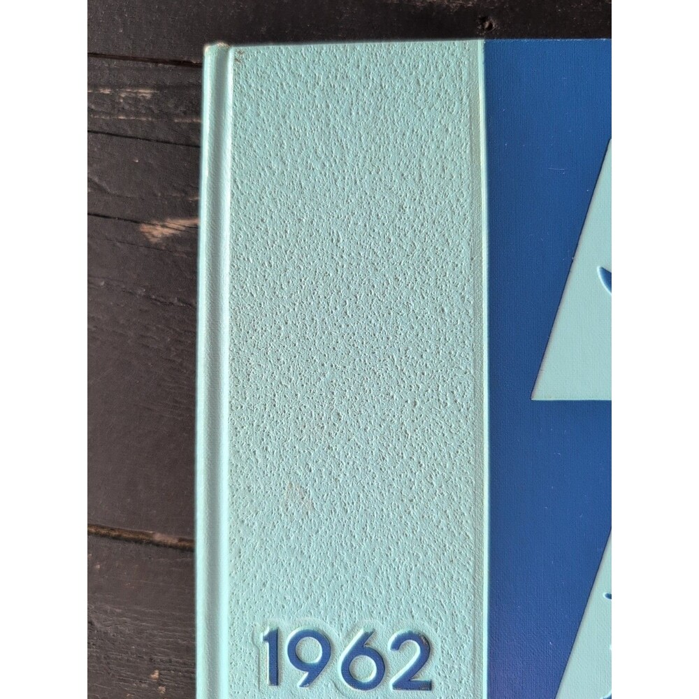 1962 Highland Park IL Illinois Giants High School Yearbook 1962 - Picture 2 of 16